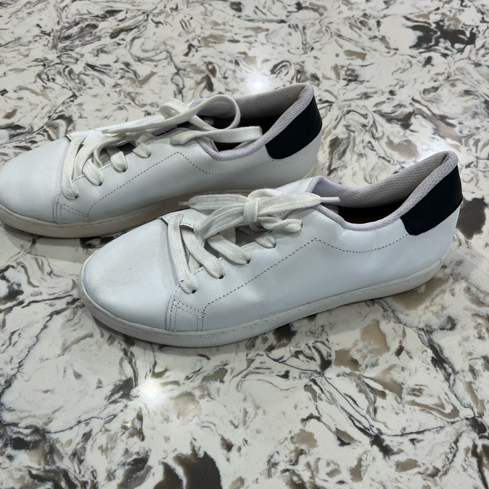 Chelsea Crew White and Black Womens Sneakers